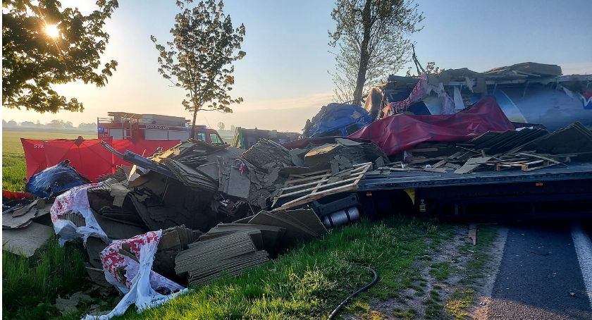 W tirze wystrzeliła opona… Doszło do tragedii