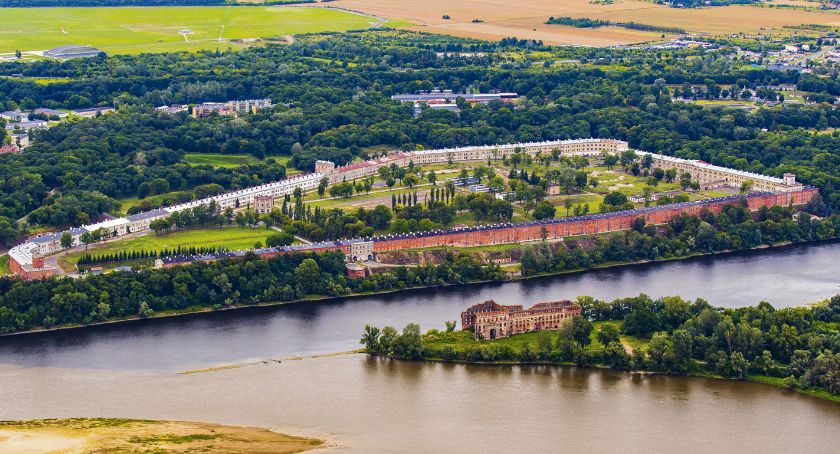 Najpiękniejsze budynki i zabytki mazowieckich miast Mazowsze w jeden dzień