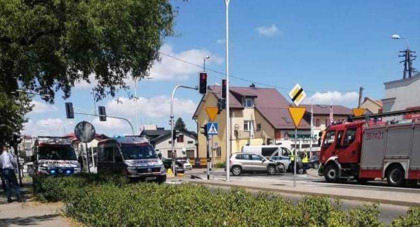 Wypadek na ul. Wyszogrodzkiej. Utrudnienia w ruchu [FOTO]