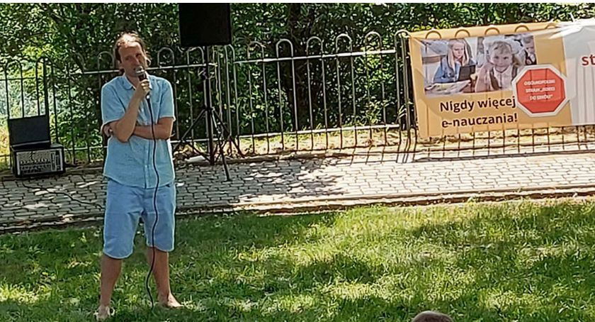 Ogólnopolski Strajk „Dzieci do szkół”. Absurdy zdalnego nauczania