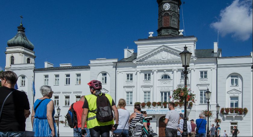Druga akcja szczepień w płockim ratuszu. Zgłosiło się kilkuset chętnych