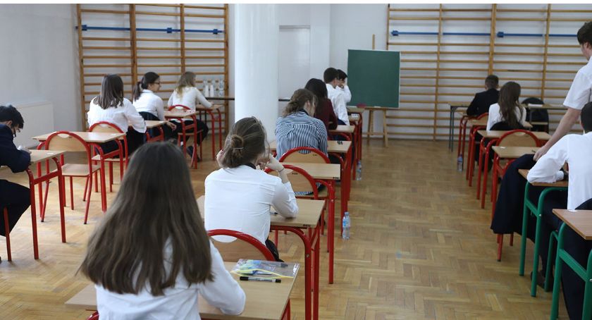 Maturzyści z Płocka za Warszawą, Siedlcami i Ostrołęką. Uczniowie których szkół najlepsi?