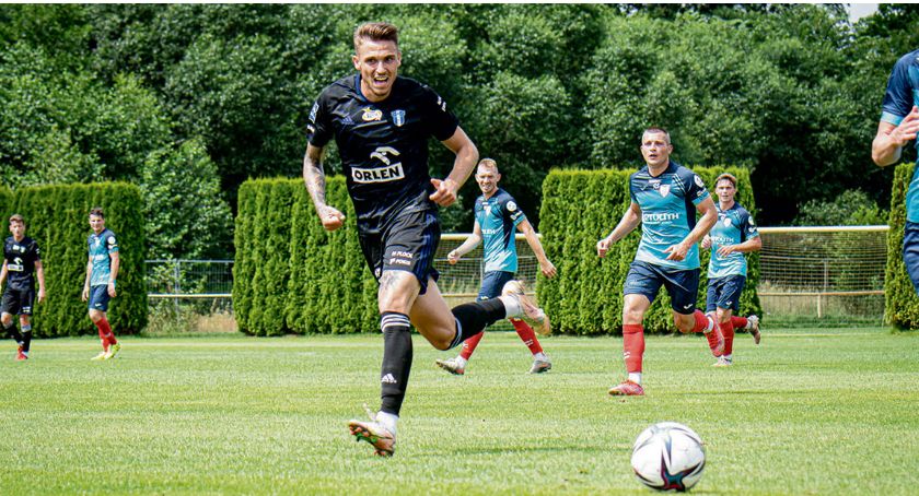 Wisła rozpocznie rywalizację w Ekstraklasie  od meczu z Mistrzem Polski. Legia przetestuje Nafciarzy