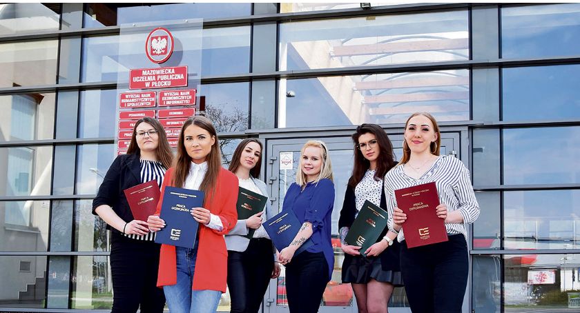 Najbardziej popularne w Płocku kierunki studiów:  ekonomia, pedagogika przedszkolna, informatyka. Studenci na półmetku rekrutacji