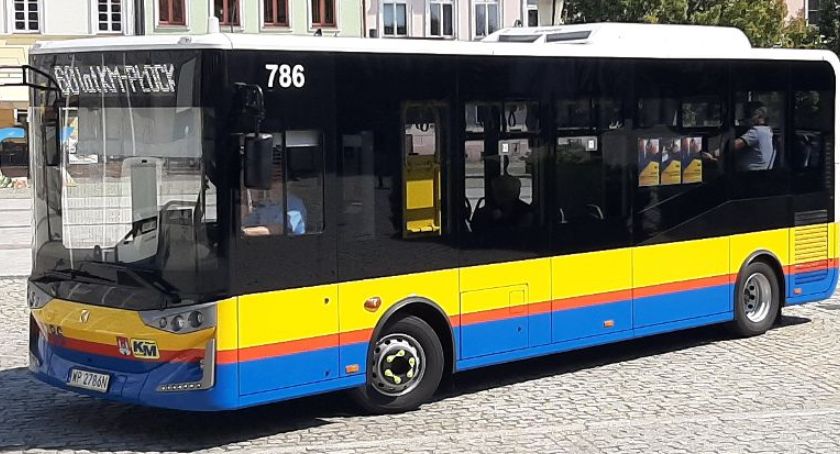 Od środy zmiany w autobusowych rozkładach jazdy. Wracają zawieszone linie