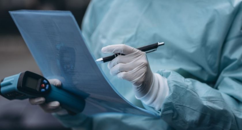 Koronawirus: środa, 13 października. Przybywa zakażeń w kraju. Ile przypadków w Płocku, Sierpcu i Gostyninie?
