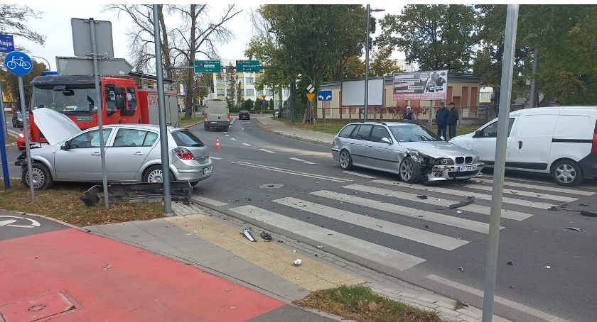 Kierowco, czytaj znaki... Groźna kolizja w Al. Kilińskiego 
