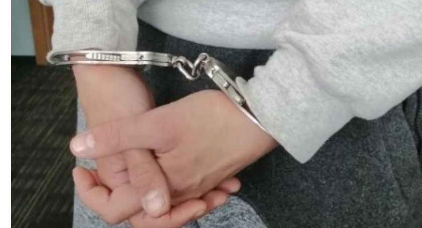 Złodzieja spotkała na ulicy, po godzinach pracy... Czujna policjantka w akcji