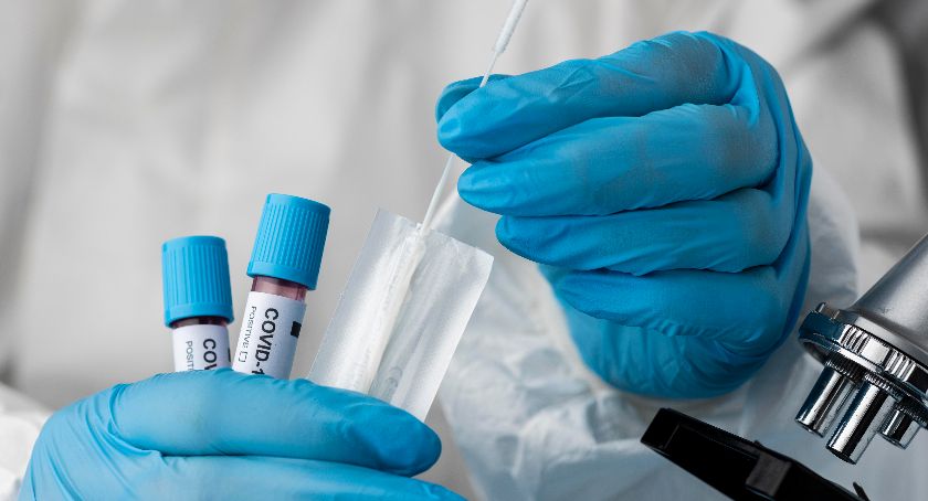 Koronawirus: czwartek, 25 listopada. Przybywa zakażeń. Płock, Sierpc, Gostynin w kwarantannie ponad 5 tys. osób