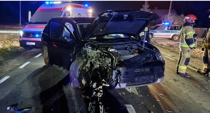 Wypadek w Słubicach. Samochody zablokowały drogę