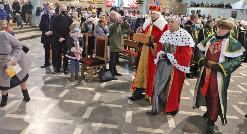 Ulicami Płocka znów przeszedł Orszak Trzech Króli [ZDJĘCIA]
