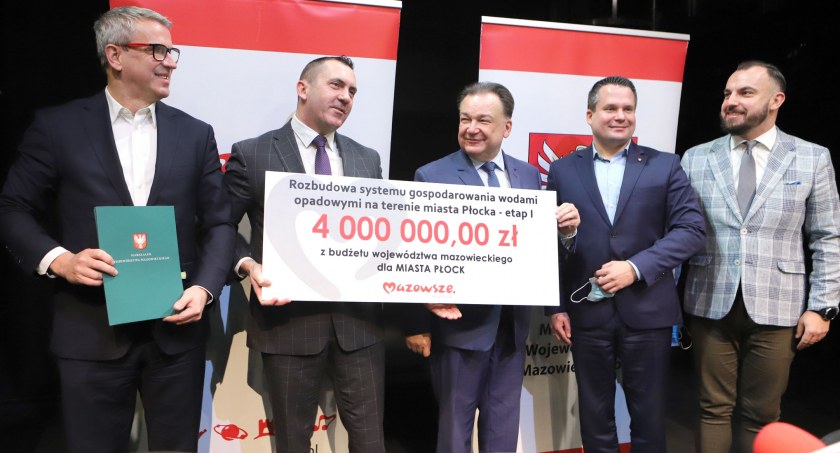 Samorząd Mazowsza wspiera lokalne inwestycje. Są środki dla gmin i powiatów