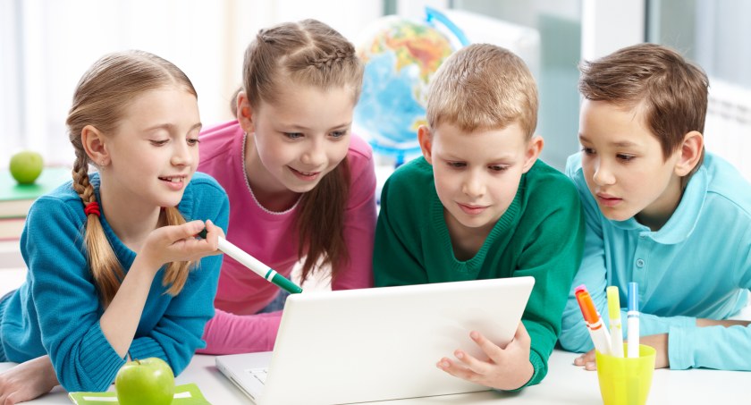 Nauka i zabawa? Czemu nie! Centrum Edukacji zaprasza na zimowe językowe półkolonie
