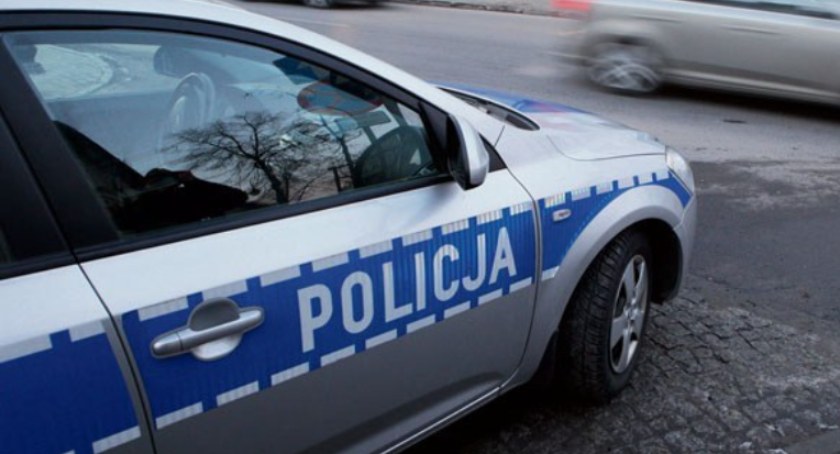 Sobotni szaleńczy rajd opla po Płocku. Policjanci musieli zajechać mu drogę