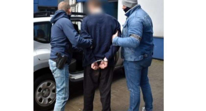 Ciężko zranił mężczyznę. Policja zatrzymała wczoraj w Płocku 21-letniego nożownika