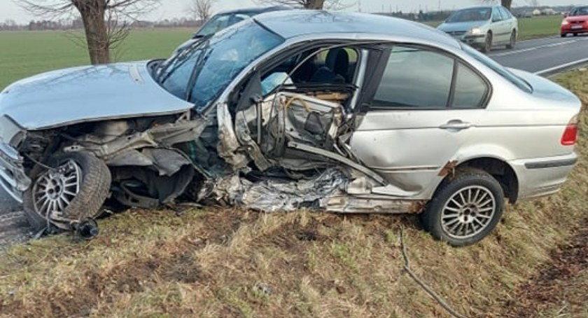 Trzy auta zderzyły się w Sikorzu. Dobrze, że nikomu nic się nie stało 