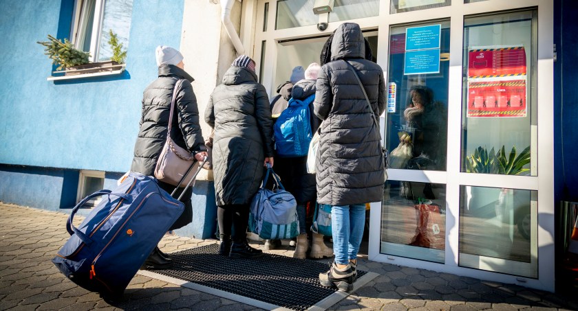 Pomoc od PKN ORLEN. Hotel Petrochemia przyjął już pierwszych uchodźców, a na stacjach za punkty VITAY pomoc dla Ukrainy