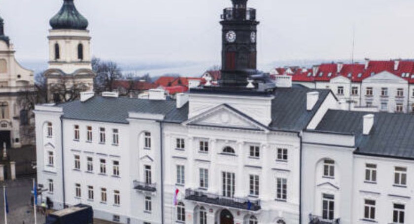 Rosjanie zaatakowali Żytomierz. Co ze współpracą z miastami partnerskimi Płocka w Rosji i na Białorusi. Apel radnej Wioletty Kulpy