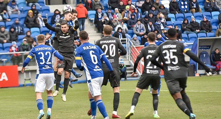Wisła Płock pewnie pokonała Górnika Łęczna 3:1 (3:1)