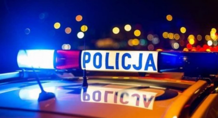Gaz do dechy! Akcja 44-latka mijającego radiowóz. A wydawałoby się, że w takich sytuacjach wszyscy zwalniają... 