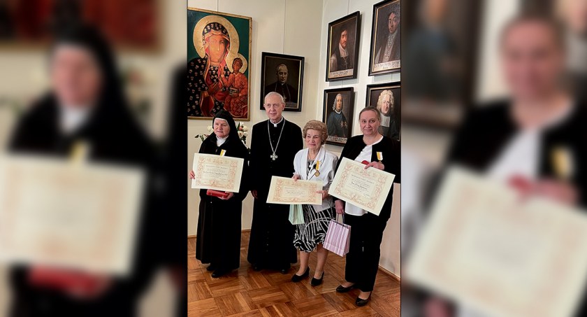 Przeżyła wiele, zrobiła wiele… Papież Franciszek odznaczył płocczankę Krzyżem Zasługi „Pro Ecclesia et Pontifice”