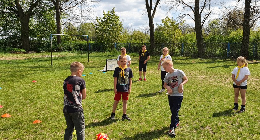 W Zagrobie królowały zasady fair play! Harcerze podsumowali sportowy program [ZDJĘCIA]