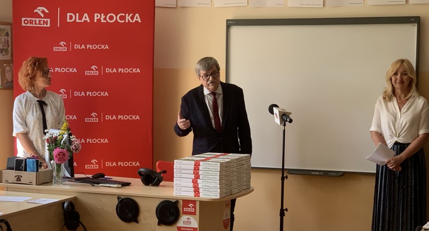 Nowy wymiar nauki języków obcych w płockich szkołach. Efekty wspólnego projektu PKN ORLEN i Miasta Płocka można już zobaczyć w SP 12 
