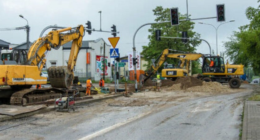 Otwarcie przejazdu ulicą Wyszogrodzką po raz kolejny opóźnione. Jaki jest powód?