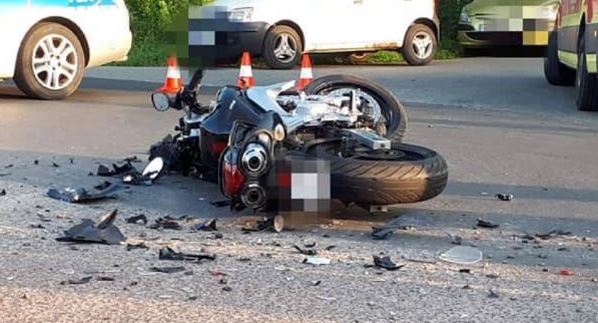 Kierowcy nie widzą motocykli? Dwa groźne wypadki w Zaździerzu i Słupnie  