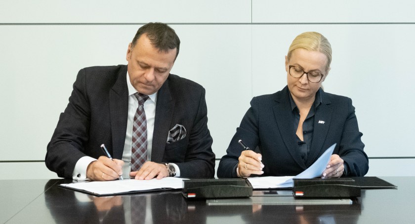 Był olej smażalniczy, będzie paliwo! Produkt ORLENU zasili samoloty LOT-u