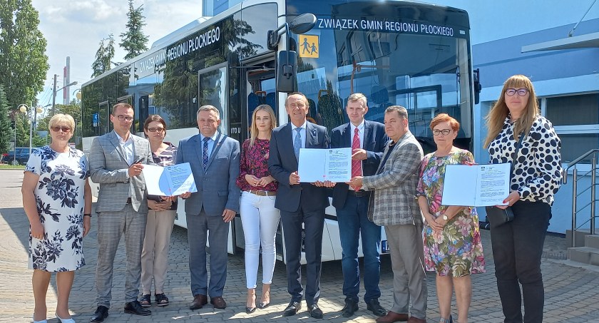 Autobusy dla gmin z powiatu płockiego. Pomogło rządowe dofinansowanie