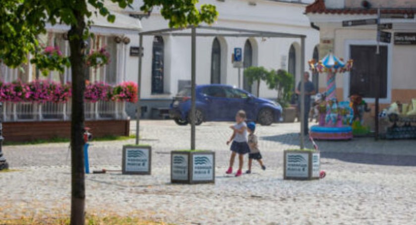Kurtyny wodne na ulicach Płocka. Do kiedy można skorzystać z ochłody?