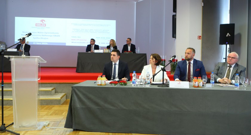 Akcjonariusze PKN ORLEN zdecydowali o połączeniu z Grupą Lotos