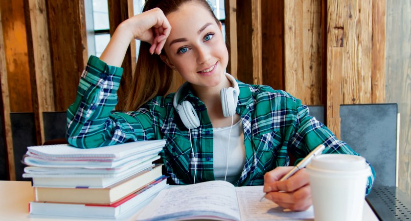 Wolne miejsca czekają jeszcze na studentów. Licencjat, magister, inżynier
