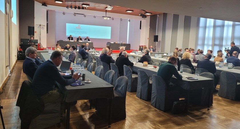 Akcjonariusze wyrazili zgodę na połączenie PKN ORLEN i PGNiG
