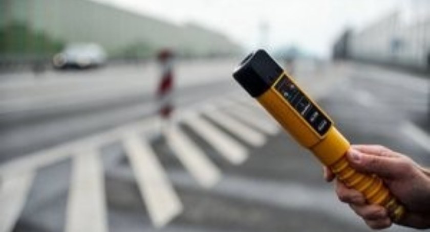 Przyjechał pijany do pracy rowerem. Dostał 2,5 tys. zł mandatu 