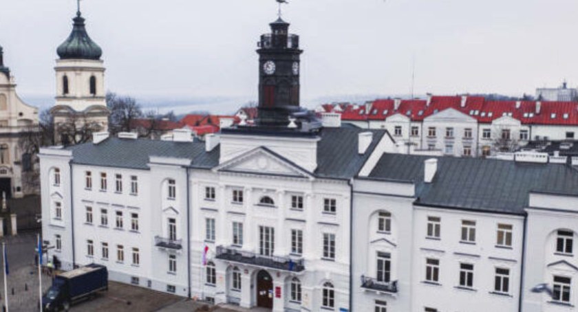 Wniosek o dodatek węglowych złożysz w urzędzie miasta