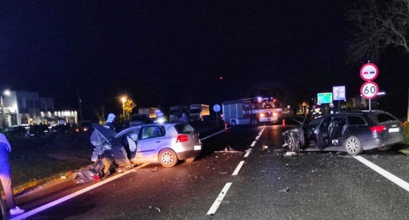 64-latek z niewyjaśnionych przyczyn zjechał na drugi pas. Śmiertelny wypadek w Borkowie Kościelnym