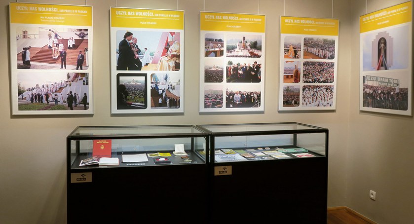 Muzeum Diecezjalne w Płocku kryje wiele ciekawostek. Zobacz papieskie skarby