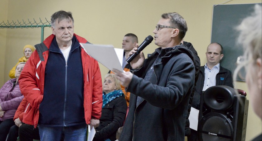 Działkowcy z ROD Nadwiślański zwołali nadzwyczajne zebranie. Przybyło około 100 osób 