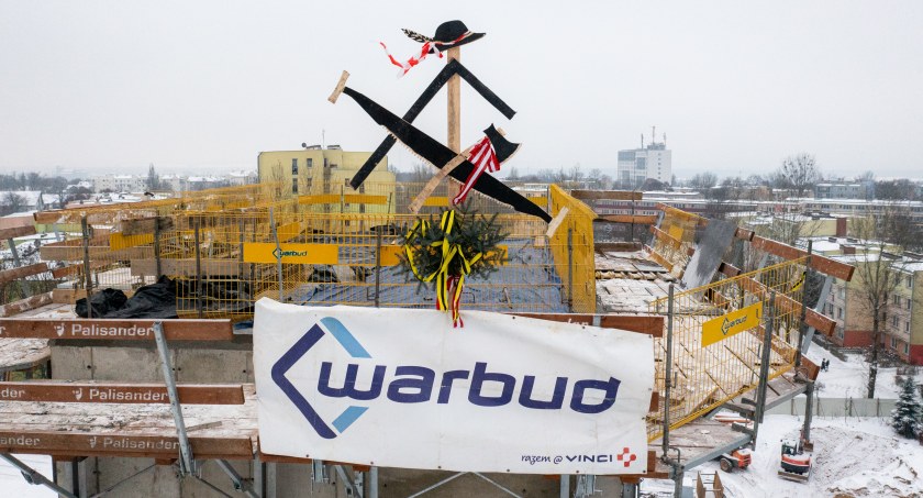Wiecha na na budowie aquaparku