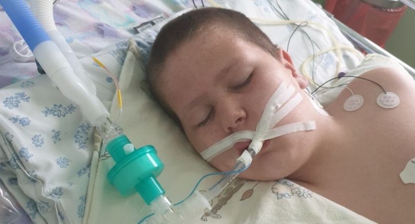Marzeniem 11-latka po zawale serca jest normalne życie. Pojeździć na rolkach…
