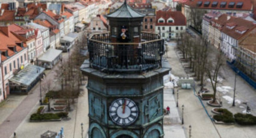 Hejnał Płocka „na żywo” tylko raz dziennie. Po południu wysłuchamy...