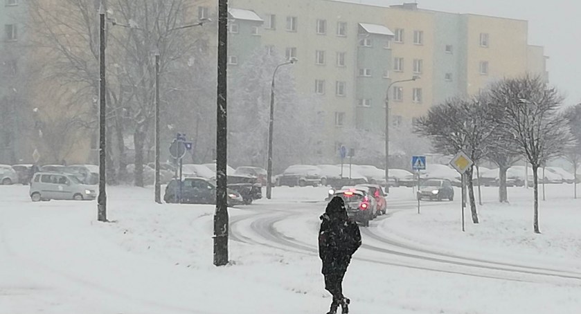 Biały paraliż miasta. Uważajcie na drogach! Było już ponad 10 kolizji