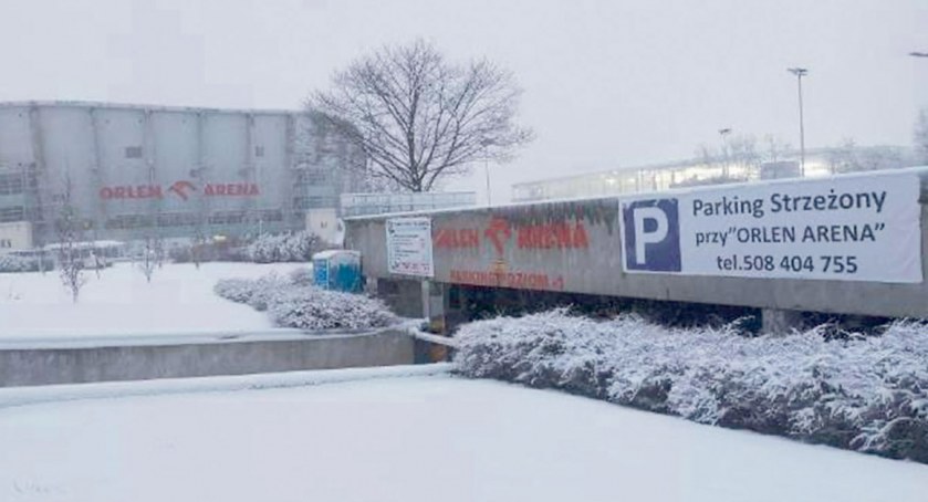 Radna Wioletta Kulpa apeluje o pomoc mieszkańcom w problemach z parkingami, drogami i... Co się zmieni za miesiąc?
