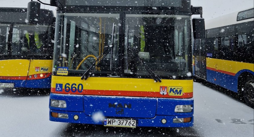 Mniej kursów autobusów. Przez dwa tygodnie