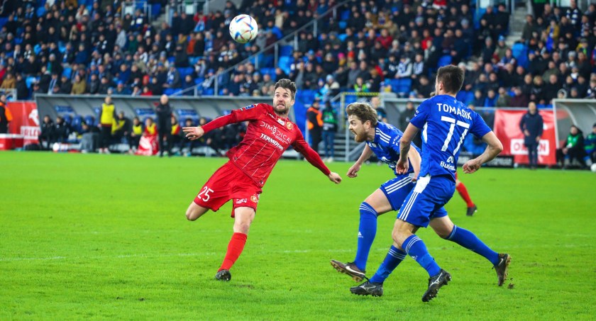 Wisła remisuje z Widzewem, Rafał Wolski zdobywa pierwszego w tym roku  gola [ZDJĘCIA]