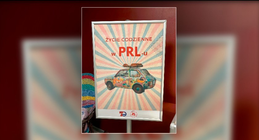 W Bibliotece Pedagogicznej wystawa z czasów PRL-u. Pamiętacie elementarz i kartki na cukier?