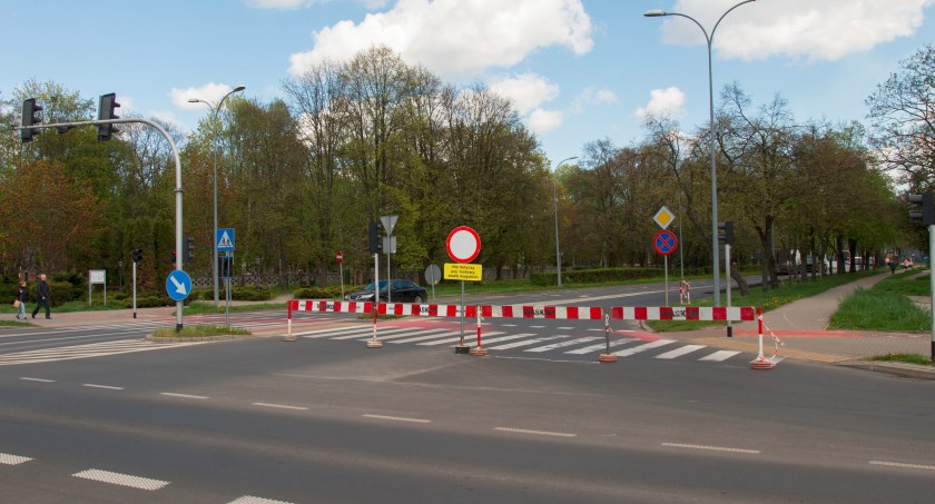 Rozpoczęły się prace na kolejnym odcinku ul. Łukasiewicza
