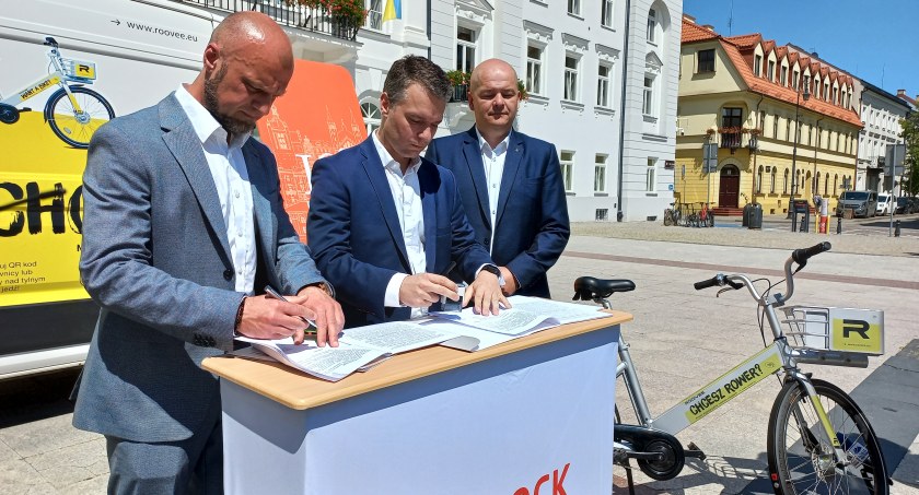 29 stacji i 290 rowerów. Umowa na Płocki Rower Miejski podpisana